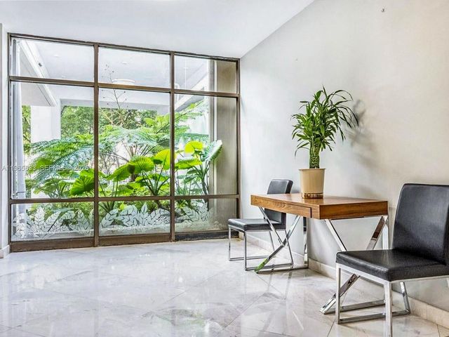 2780 NE 183rd St 810, Aventura, FL 33160