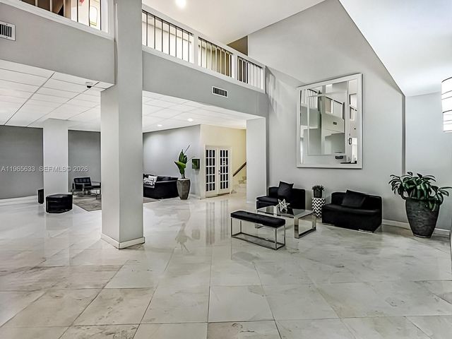 2780 NE 183rd St 810, Aventura, FL 33160