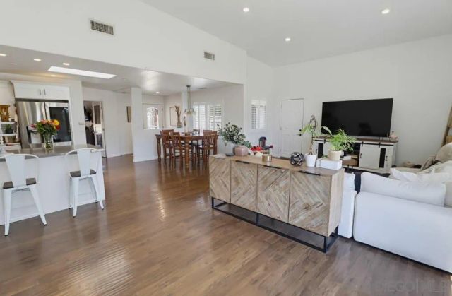 3221 E Victoria, Alpine, CA 91901