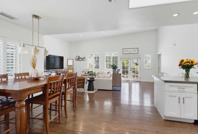 3221 E Victoria, Alpine, CA 91901