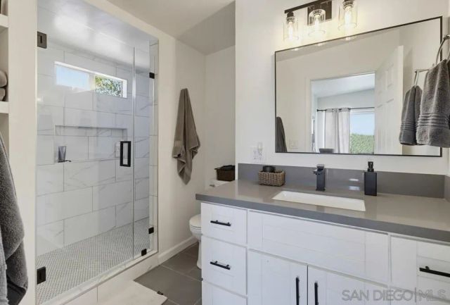 3221 E Victoria, Alpine, CA 91901