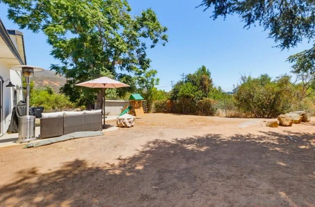 3221 E Victoria, Alpine, CA 91901