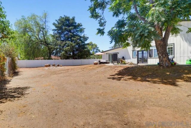 3221 E Victoria, Alpine, CA 91901