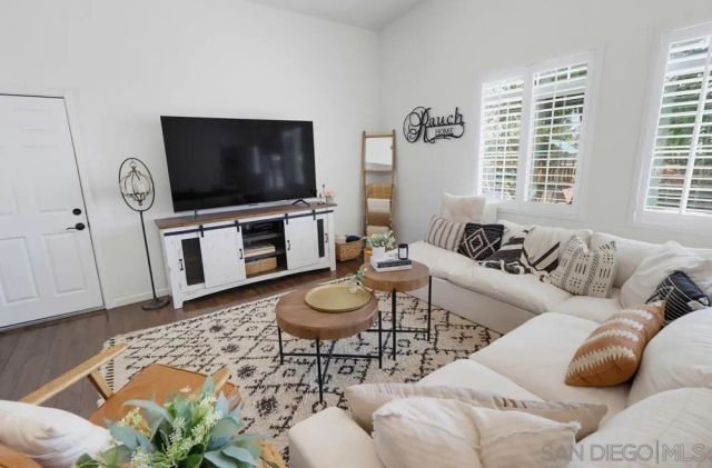 3221 E Victoria, Alpine, CA 91901