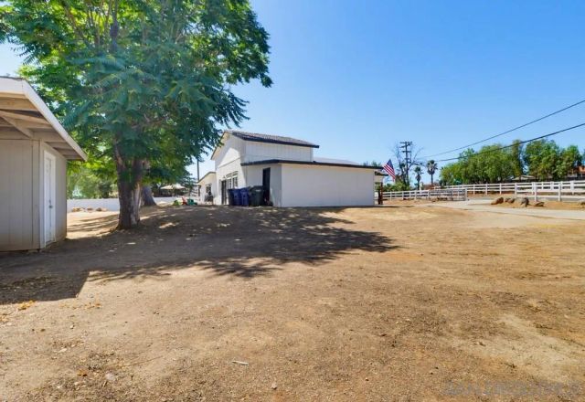 3221 E Victoria, Alpine, CA 91901