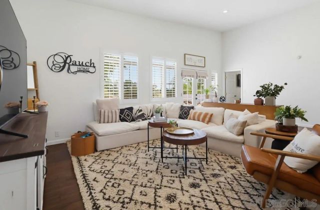 3221 E Victoria, Alpine, CA 91901