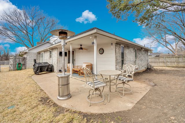 304 Floyd Street, Waxahachie, TX 75165