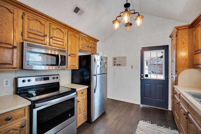 304 Floyd Street, Waxahachie, TX 75165