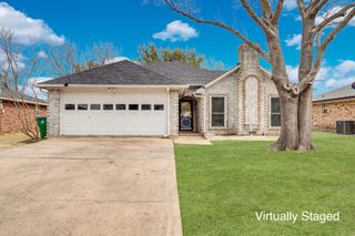 304 Floyd Street, Waxahachie, TX 75165