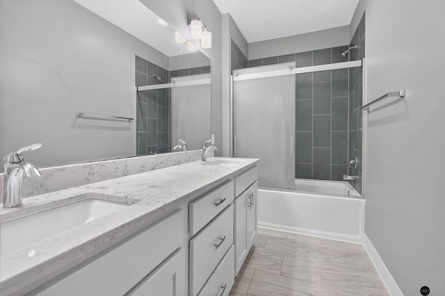 6215 S 97th Circle, Lincoln, NE 68526