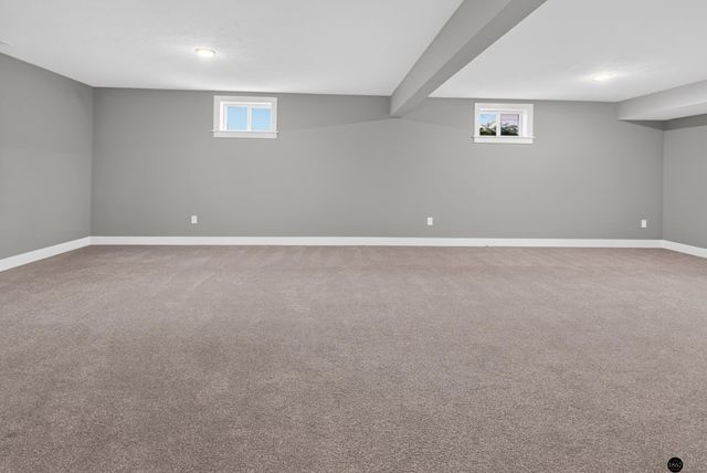 6215 S 97th Circle, Lincoln, NE 68526