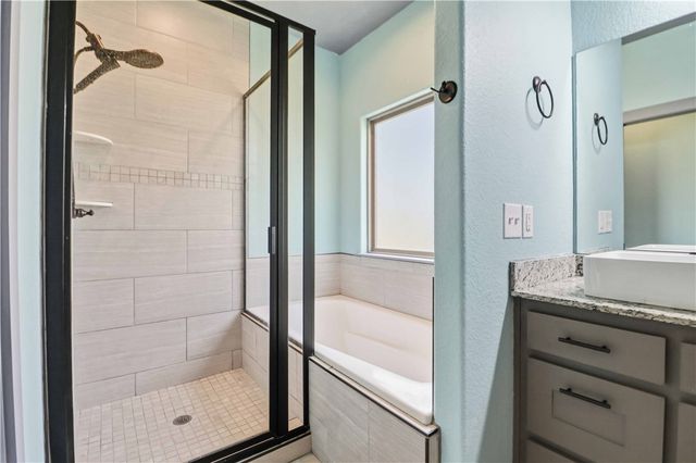9 Kings Lynn, Bella Vista, AR 72715