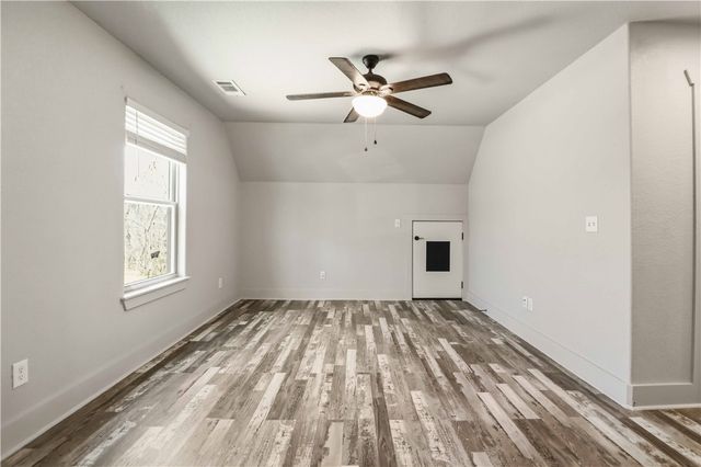 9 Kings Lynn, Bella Vista, AR 72715