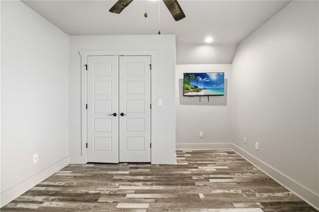 9 Kings Lynn, Bella Vista, AR 72715