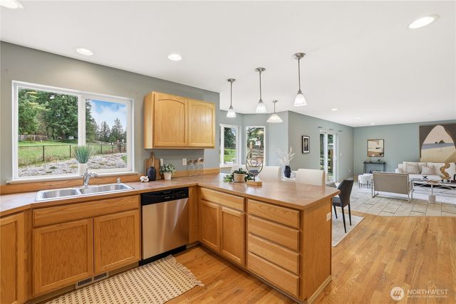 10153 67th Avenue E, Puyallup, WA 98373