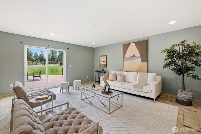 10153 67th Avenue E, Puyallup, WA 98373