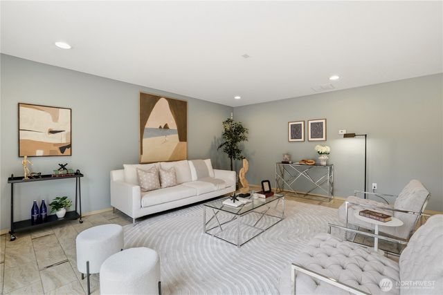 10153 67th Avenue E, Puyallup, WA 98373