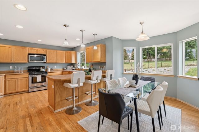 10153 67th Avenue E, Puyallup, WA 98373