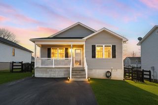 56 CHURCH HILL LN, Fishersville, VA 22939