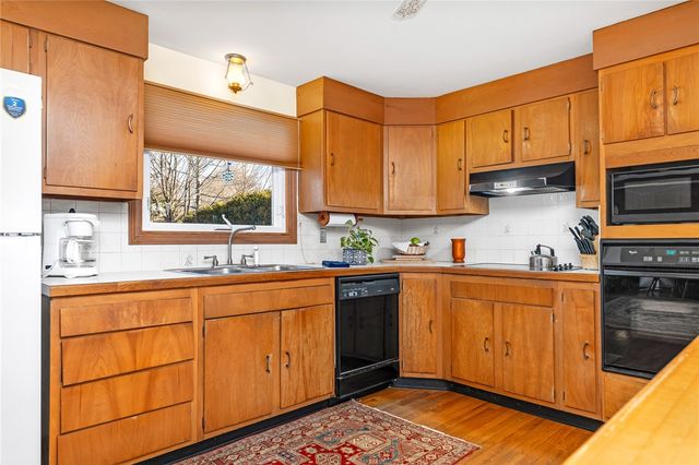 14 Metcalf Drive, Cumberland, RI 02864