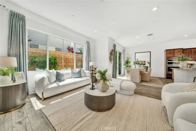 115 Masterpiece, Irvine, CA 92618