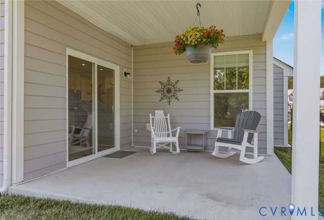 15758 Mosaic Creek Blvd, Richmond, VA 23238
