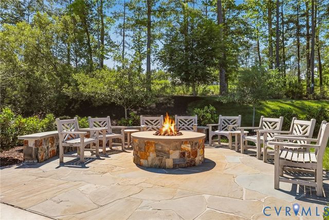 15758 Mosaic Creek Blvd, Richmond, VA 23238