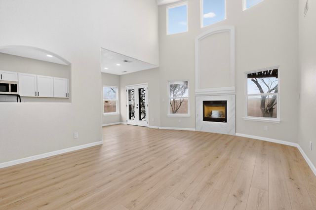 6247 Sierra Nevada Circle NW, Albuquerque, NM 87114