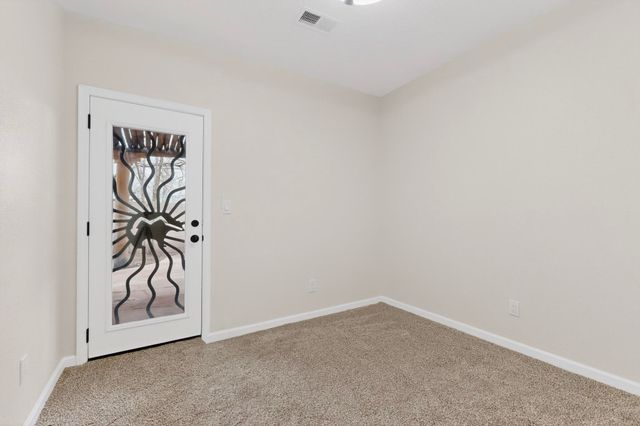 6247 Sierra Nevada Circle NW, Albuquerque, NM 87114