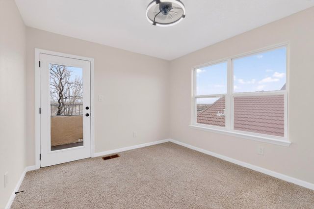 6247 Sierra Nevada Circle NW, Albuquerque, NM 87114