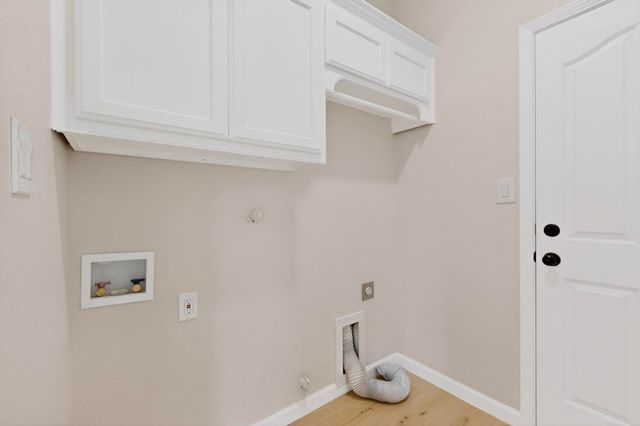 6247 Sierra Nevada Circle NW, Albuquerque, NM 87114