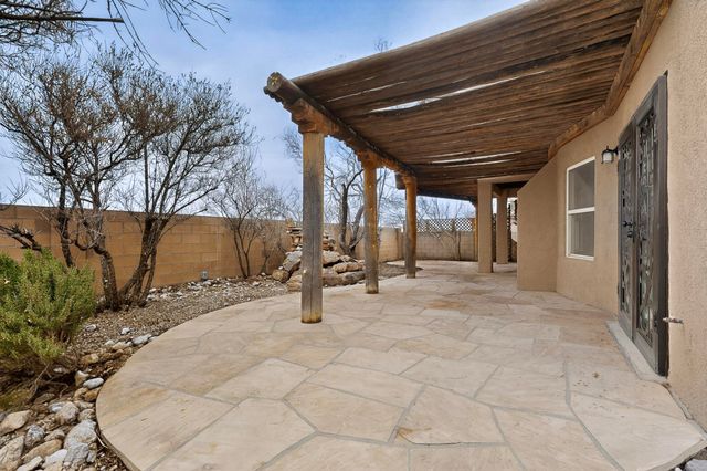 6247 Sierra Nevada Circle NW, Albuquerque, NM 87114