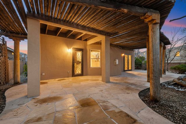 6247 Sierra Nevada Circle NW, Albuquerque, NM 87114