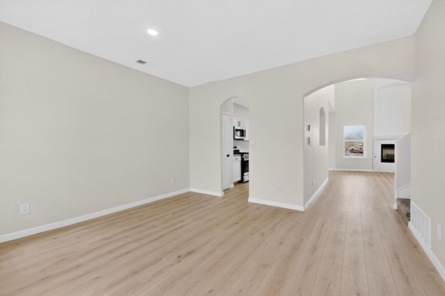 6247 Sierra Nevada Circle NW, Albuquerque, NM 87114