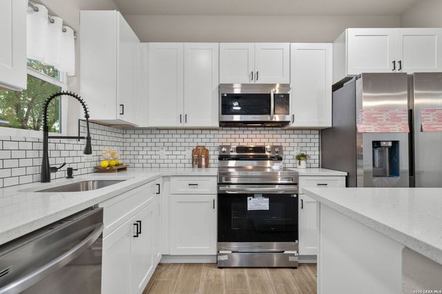 1122 Elvira St, San Antonio, TX 78207