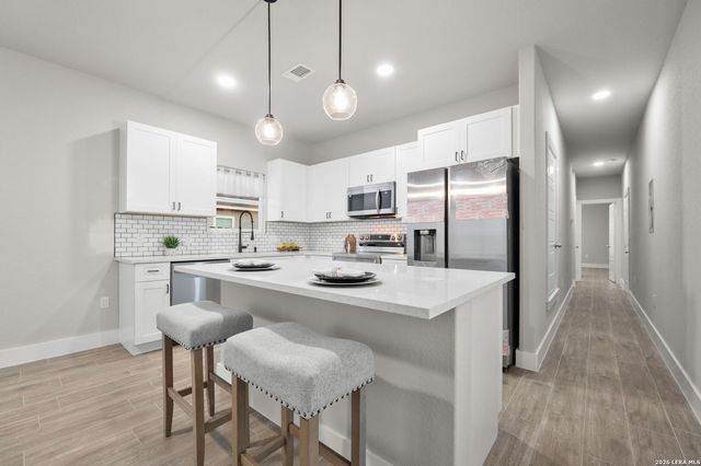 1122 Elvira St, San Antonio, TX 78207