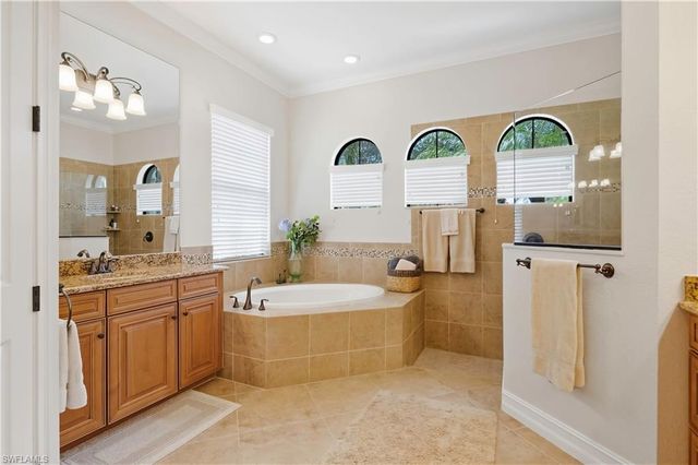 9594 Firenze CIR, Naples, FL 34113