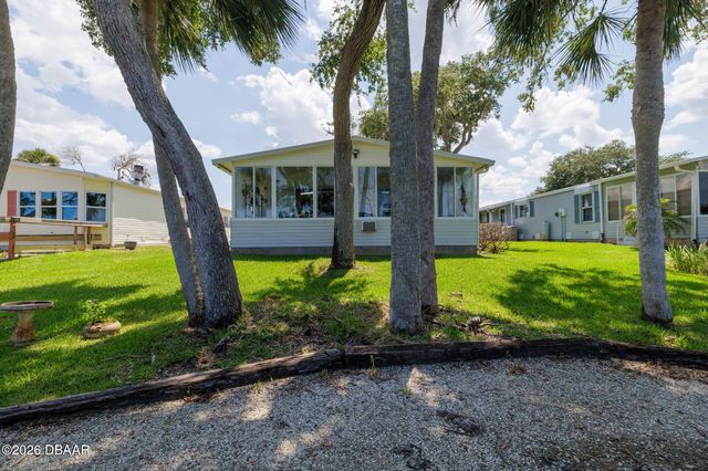 735 Navigators Way, Edgewater, FL 32141