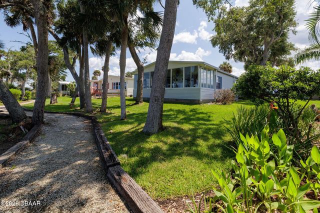 735 Navigators Way, Edgewater, FL 32141