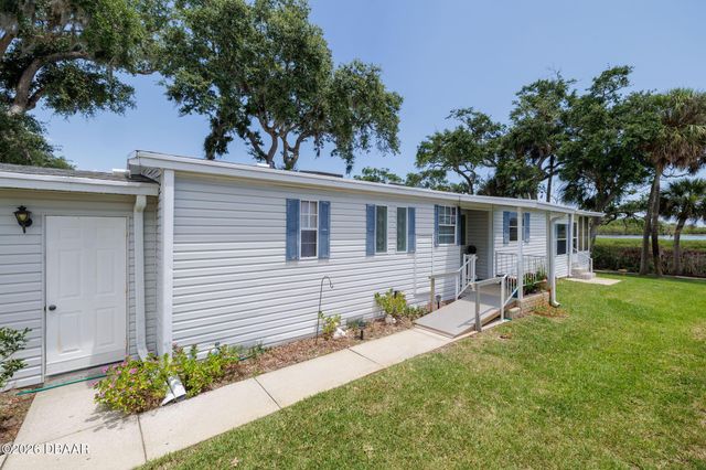 735 Navigators Way, Edgewater, FL 32141
