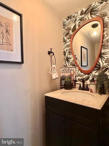 602 HAMILTON ST, Collegeville, PA 19426