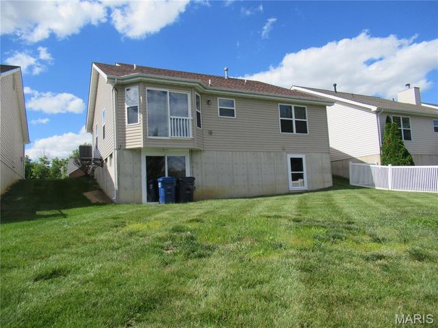 322 Stone Village Drive, Wentzville, MO 63385
