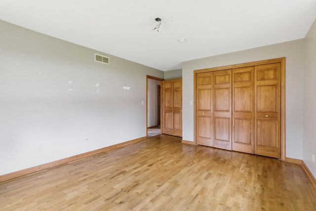 1251 N Mineral Springs Road, Porter, IN 46304