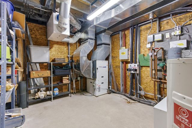 1251 N Mineral Springs Road, Porter, IN 46304