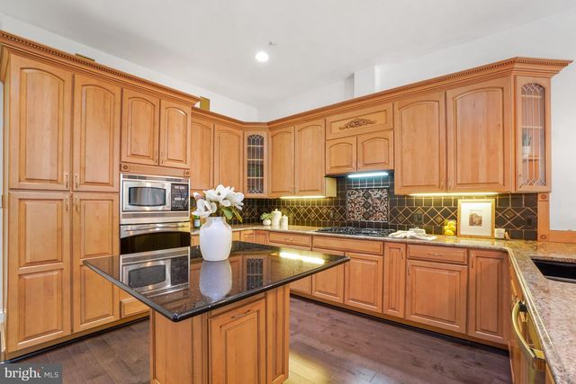 11123 POTOMAC CREST DR, Potomac, MD 20854