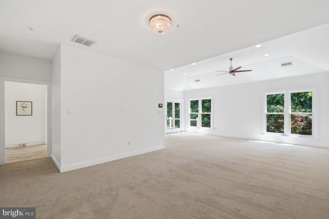 11123 POTOMAC CREST DR, Potomac, MD 20854