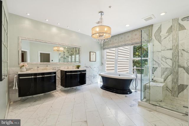 11123 POTOMAC CREST DR, Potomac, MD 20854