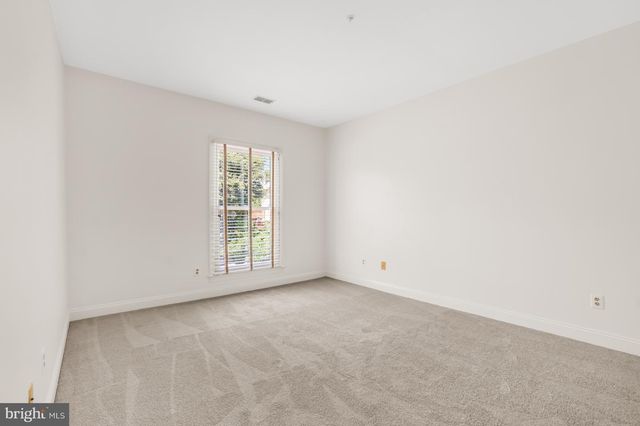 11123 POTOMAC CREST DR, Potomac, MD 20854