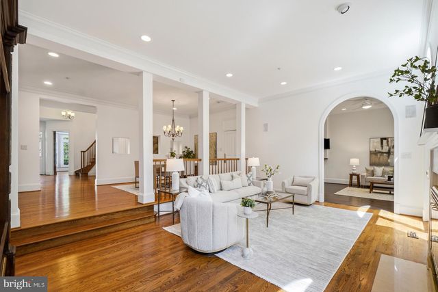 11123 POTOMAC CREST DR, Potomac, MD 20854