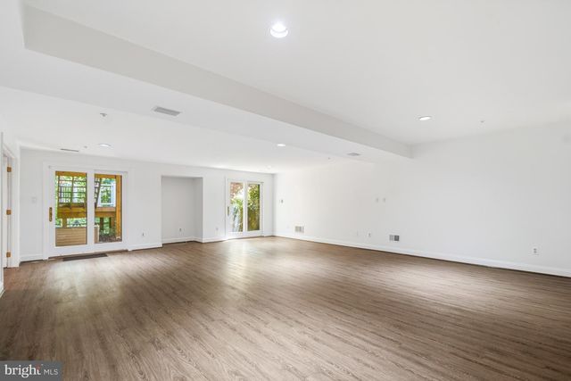 11123 POTOMAC CREST DR, Potomac, MD 20854
